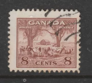 1942 CANADA 8c Farm Scene Sg 382 - Foto 1 di 1