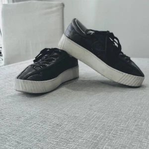 TRETORN Women's Size 8 Nylite6bold Sneaker Dark Grey USED - Picture 1 of 6