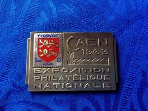 ANCIENNE PLAQUE EN ARGENT MASSIF CAEN 1963 EXPOSITION PHILATELIQUE NATIONALE - Picture 1 of 3