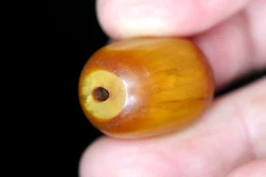 Vintage Butter scotch Bakelite Amber Bead 25x18mm, Antique Well-Worn #C301 - Picture 1 of 5