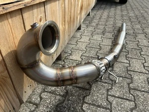 Downpipe 90/76mm per VOLKSWAGEN GOLF R MK8 4WD/AUDI S3 8Y - AG Works - Foto 1 di 11