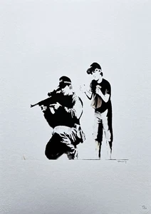 BANKSY - Cecchino e ragazzo della polizia - numerato 29/150, 50x70 cm (19,7x27,6 in) - Foto 1 di 5