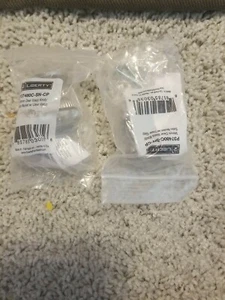 (2) Liberty 1-1/3" Satin Nickel Clear Glass Cabinet Knob  P37480C-SN-CP Lot pack - Picture 1 of 3