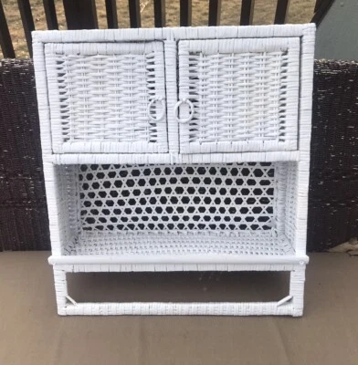 VINTAGE WHITE WICKER RATTAN DISPLAY SHELF Bathroom Doors Towel Bar/ BOHO - Image 1 of 4