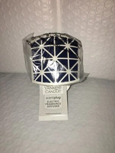 Yankee Candle Navy Square Burst ScentPlug® Diffuser Navy Square Burst - Picture 1 of 1