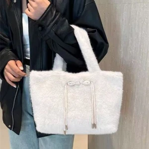 Large Capacity Shoulder Bag Plush Totes Trendy Faux Fur Handbags for Female - Picture 1 of 15