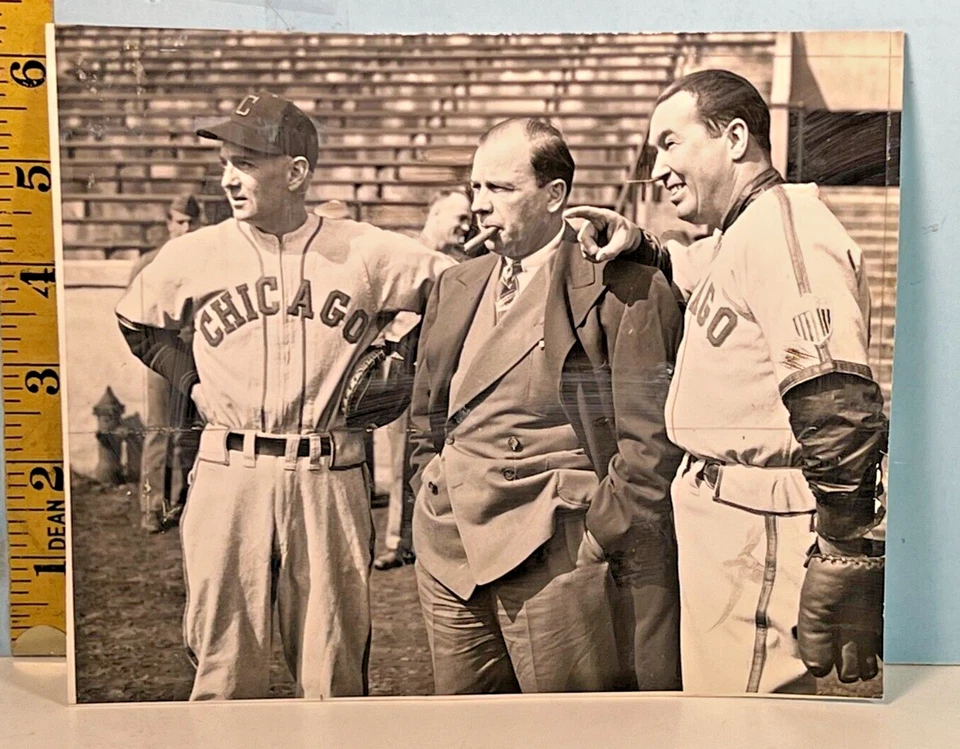 1945 AP Type 1 Photo: Mule Haas, Jimmy Dykes, Bing Miller B&W Chicago White Sox - Image 1 of 2