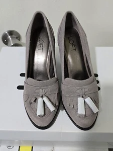 Ann Taylor Loft shoes 7 M gray suede loafer pumps with tassels - Picture 1 of 11