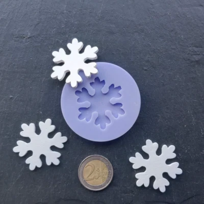 Silikonform Schneeflocke Eiskristall Marzipan Schokolade Fondant Cupcake Topper - Bild 1 von 4