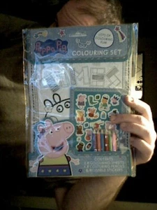 KID'S PEPPA PIG COLOURING SET BIRTHDAY CHRISTMAS LEARNING KIDS IMAGINATION - Picture 1 of 1