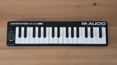 Keystation Mini 32 MK3 Ultra Portable Mini USB MIDI Keyboard Controller - Black - Image 1 of 4