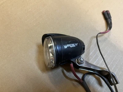 Luz delantera para bicicleta Dynamo Busch+Müller Lumotec IQ CYO N Plus. 60 lux.  Foto 1 de 4