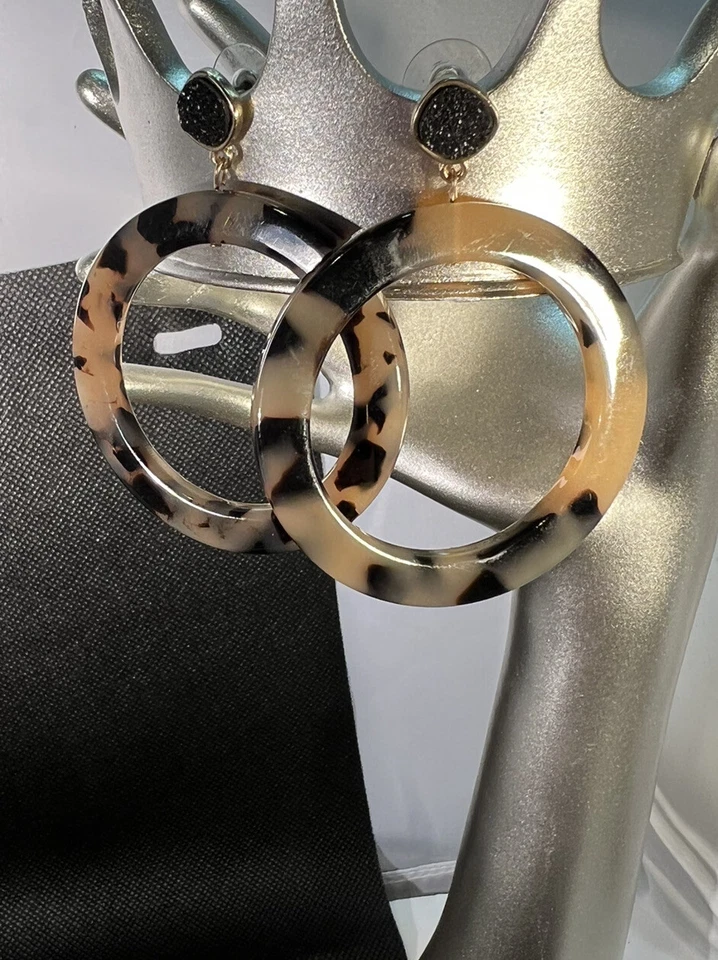 Pendientes de aro SugarFix negros druzy colgantes perforados lucite tortuga Foto 1 de 3