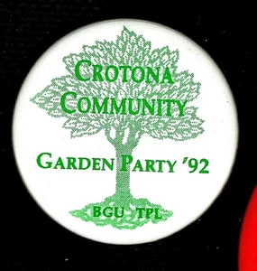 CROTONA COMMUNITY Bronx,New York U.S.A. - 1992 GARDEN PARTY pinback button - Picture 1 of 1