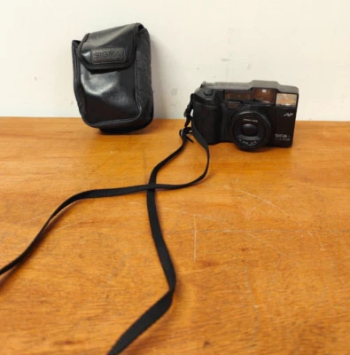 Sigma 35 AF Zoom 35mm Camera + 35-70mm Lens Quartz Date Black - Rough Condition - Image 1 of 4
