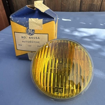 NOS NEW Vintage GE Sealed Beam 4415A Fog Lamp Amber 12 volt 35w Made in USA - Image 1 of 4
