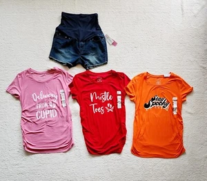 NWT Women's Maternity Graphic Tee & shorts bundle, Halloween, Christmas, size M - Picture 1 of 6