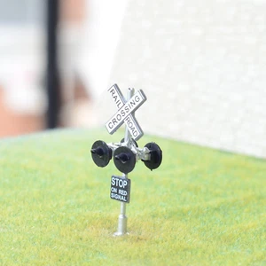 1 x HO Scale railroad crossing signals LED made 4 target faces silver - Picture 1 of 5