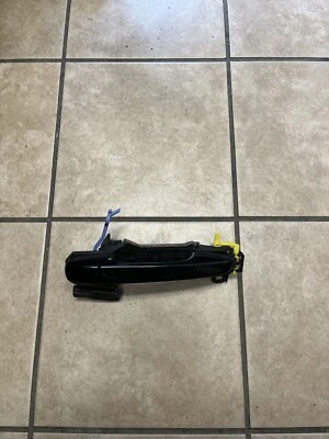 2012 TOYOTA PRIUS DRIVERS REAR  OUTSIDE DOOR HANDLE Foto 1 de 2