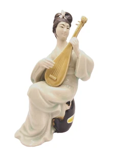Figura de porcelana vintage Shiwan para mujer china tocando instrumento de pipa - Imagen 1 de 24