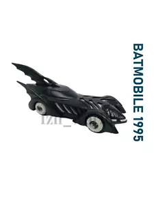New Batman Batmobile 1995 Caltex 1:32 Limited Edition Collection + FREE GIFT - Picture 1 of 9
