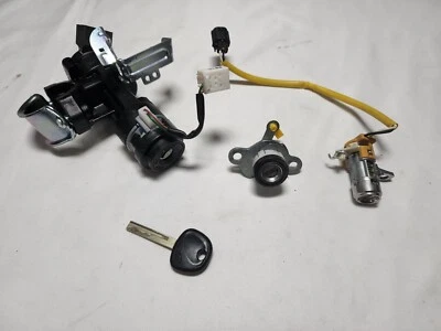 Hyundai Accent 2012-2017 sedán interruptor de encendido y juego de cerradura de puerta (OEM) con llave Foto 1 de 4