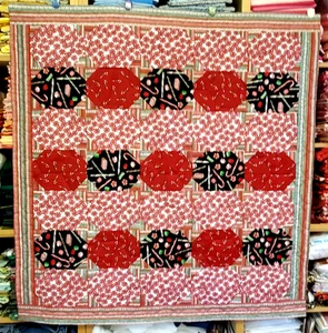 Schöner neuer handgefertigter & gesteppter großer Patchwork-Schoßquilt "Christmas Candy" - Bild 1 von 7