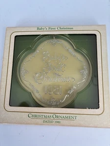 VINTAGE HALLMARK CLEAR APPROX. 4" PLASTIC ORNAMENT BABY'S FIRST CHRISTMAS 1981 - Picture 1 of 2