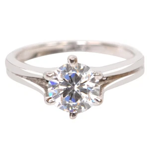 2.00 Carat D/VVS1 Round Shape Solitaire Women's Ring In 925 Sterling Silver - Picture 1 of 6