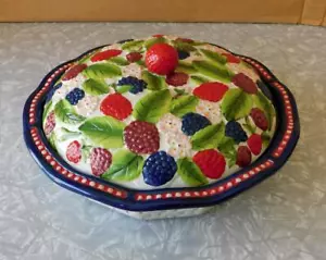 Temp-tations temptations by Tara Figural Fruit Mixed Berry Pie Plate w/Lid dish - Picture 1 of 7
