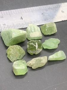 122 Carats Peridot 9 Crystals Lot. - Picture 1 of 13
