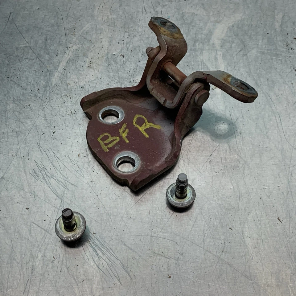 Honda, Acura Hinge A Front Door Left Upper Or Right Lower Used OEM - Image 1 of 4