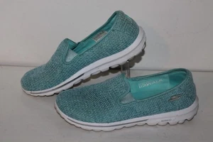 Skechers Go Walk Slipper Freizeitschuhe, #13488, Aqua, Damen US-Größe 7 - Bild 1 von 5