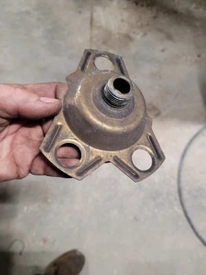 1991-1999 BUICK CADILLAC OLDSMOBILE 15 «ПРОВОДА КОЛЕСА КРЫШКА ЗАМОК КРОНШТЕЙН, 25555795 - Изображение 1 из 3