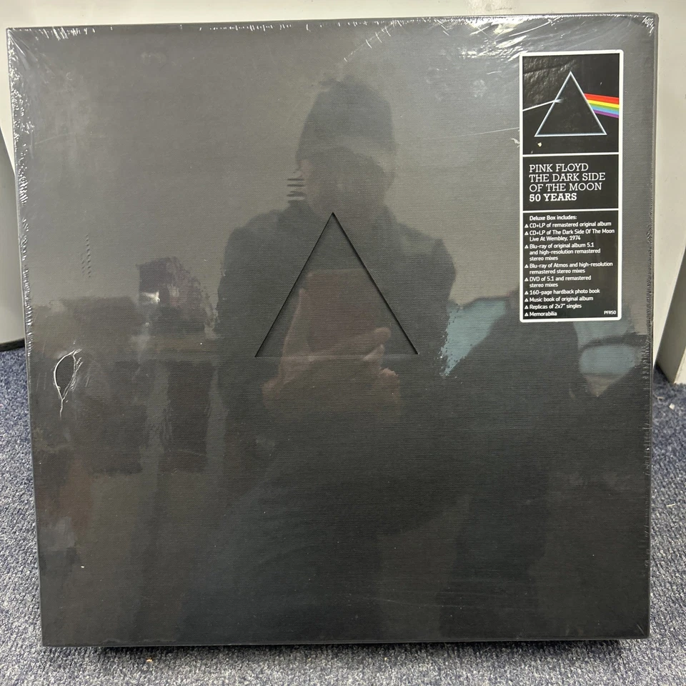 Pink Floyd The Dark Side Of The Moon Deluxe 50th Anniversary Vinyl Box Set - Image 1 of 4