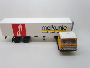 Brekina: DAF Kühlkoffer- Sattelzug  "melkunie" W. van Amerongen Holland  (SSK49) - Bild 1 von 3