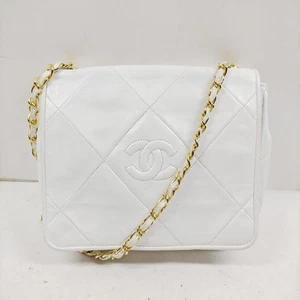 Chanel Shoulder Bag Matelasse White Lamb Skin 3279622 - Imagen 1 de 21