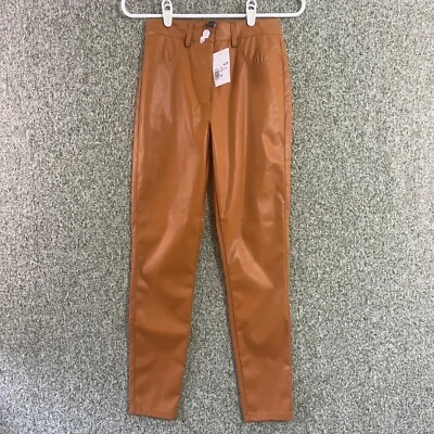Pantalones Forever 21 para mujer de imitación de cuero pequeños marrón camel tobillo cónicos informales nuevos con etiquetas Foto 1 de 4