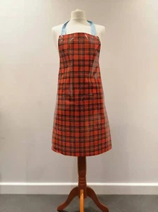 Harrods Sottish checkered patten waterproof Apron .Discontinued New - Picture 1 of 2