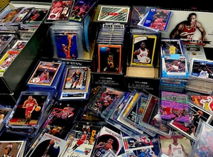 BASKETBALL CARDS VINTAGE Sports Cards Storage Estate Find Lot & MICHAEL JORDAN - Picture 1 of 12