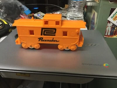 Marx Trains Penn Central Caboose Pacemaker - Image 1 of 2