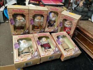 Juego de 7 muñecas Bikin Disney Los Siete Enanos 6-1/2" nuevas en cajas - Imagen 1 de 6