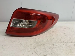 2015-2016 Hyundai Sonata Right Outer Taillight Taillamp OEM Used 92402C2000 - Picture 1 of 12