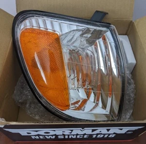 Turn Signal Light Assembly Right Dorman 1630911 fits 00-04 Toyota Tundra - Picture 1 of 3