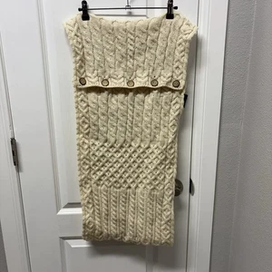 Aran Sweater Market Infinity Button Scarf 100% Merino Wool Made in Ireland Ivory - Picture 1 of 4