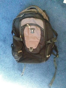 SWISS GEAR AIR FLOW BACKPACK Black and Grey Media & Laptop Pockets Large - Picture 1 of 9