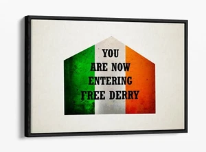 BANDERA IRLANDESA DERRY CORNER GRATIS, NIÑAS DERRY - IMPRESIÓN ARTÍSTICA EN LIENZO EFECTO FLOTADOR - Imagen 1 de 12
