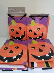 Hallmark Halloween Gift Bags.5 Count. Lot Of 4. Total Of 20 Bags. 6 Inches Tall. - Picture 1 of 5