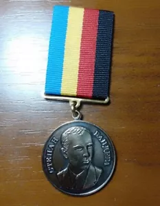 Medaglia Stepan Bandera Ucraina distintivo petto - Foto 1 di 3