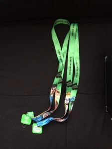 2017 NYCC Set Of 2 Lanyards - Picture 1 of 3